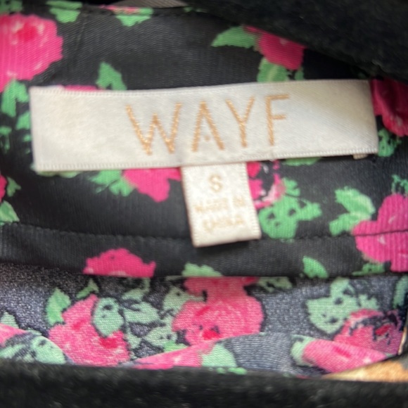 Floral dress with front slit - Picture 6 of 6